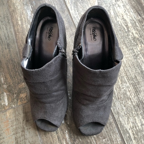 MOSSIMO faux suede scrunched shootie bootie peep toe heels size 6 - Picture 3 of 9